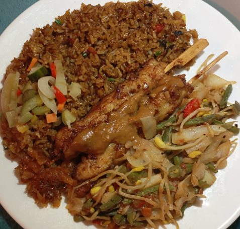 NASI MET VISSATÉ € 8,- RIJST GERECHTEN