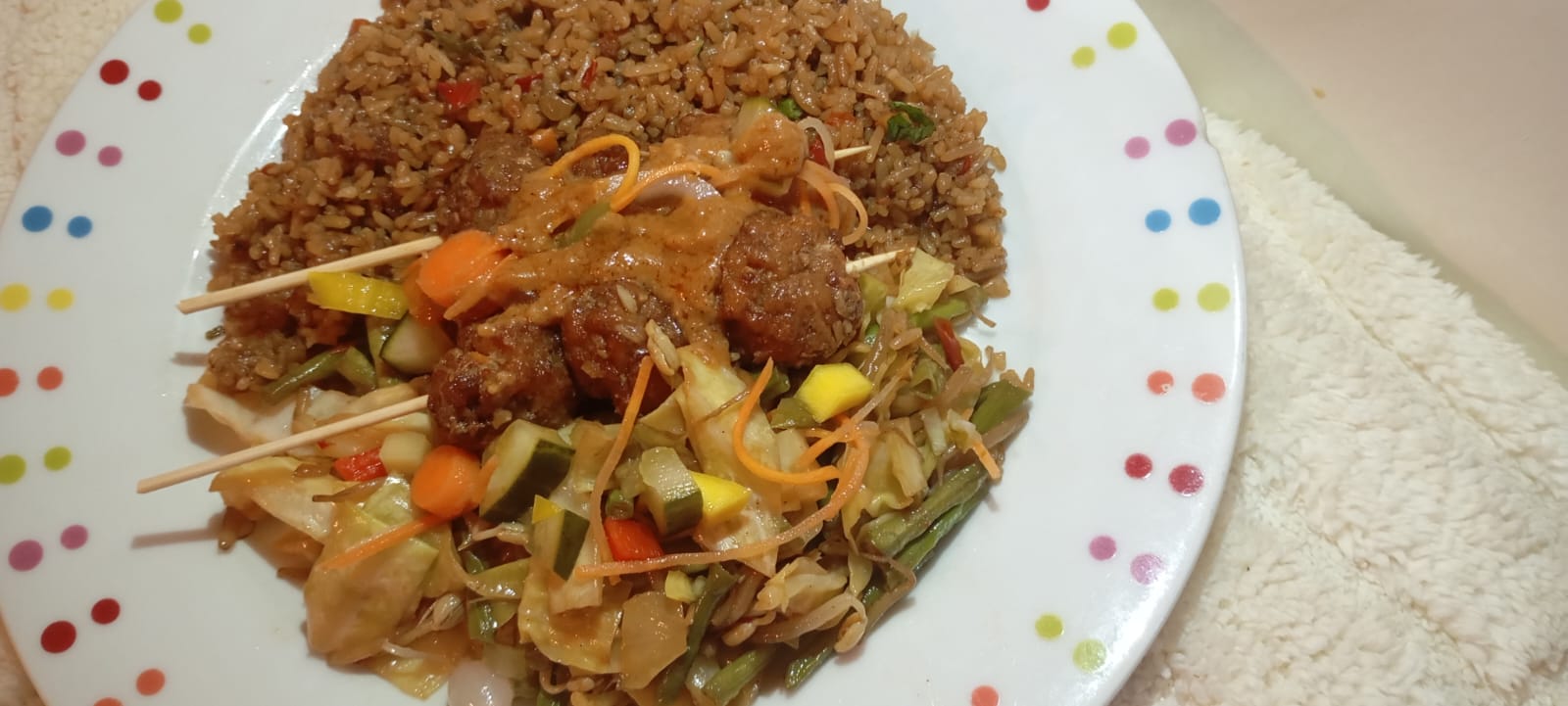 NASI MET VISSATÉ € 8,- RIJST GERECHTEN